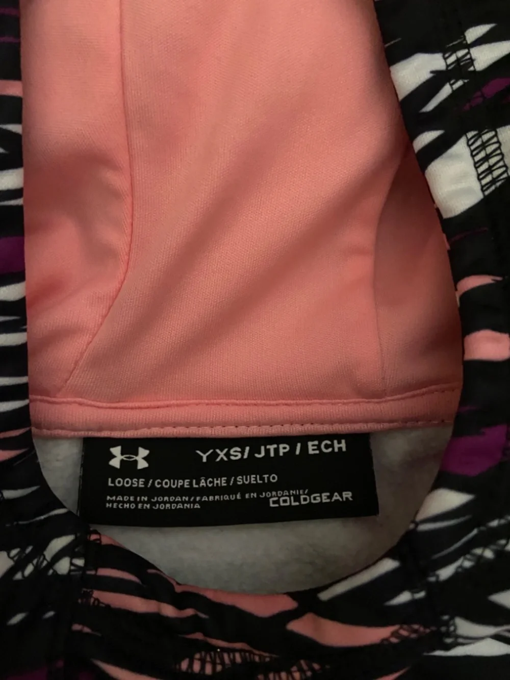 Two Nike t-shirts 5-7yo White pink